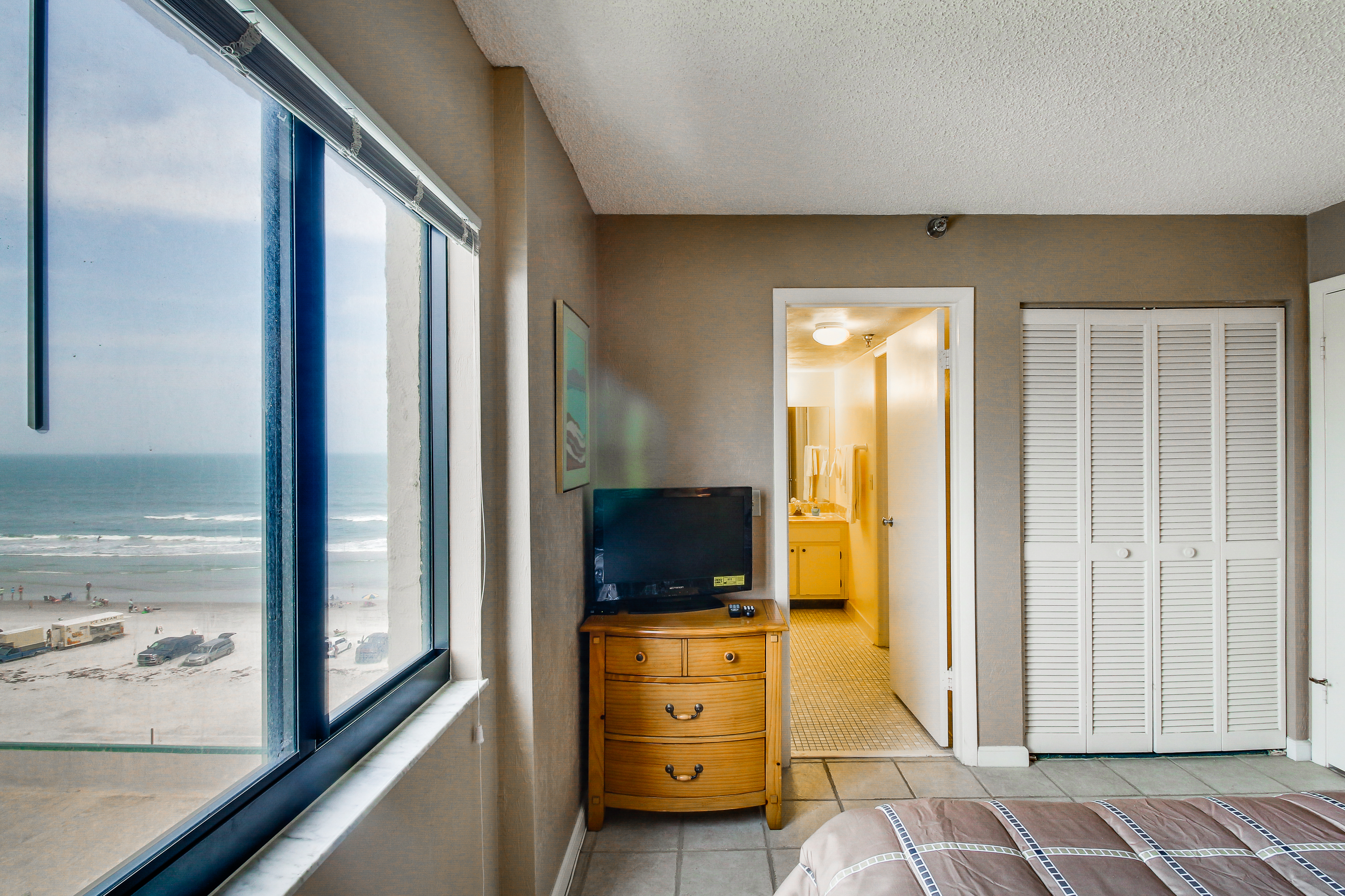 Daytona Beach Condo 904994