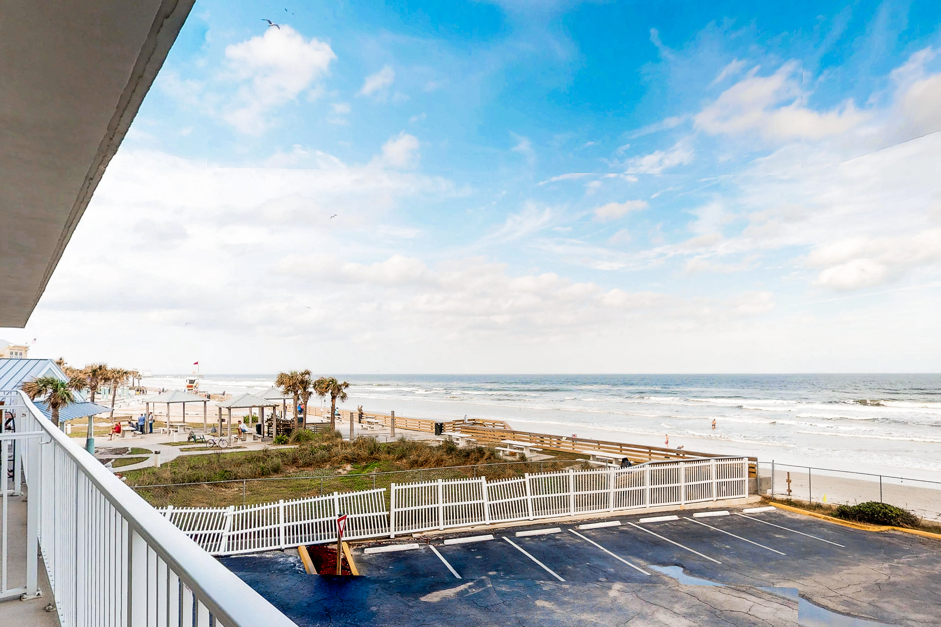 Daytona Beach Condo 905011 Daytona Beach Condo 905011