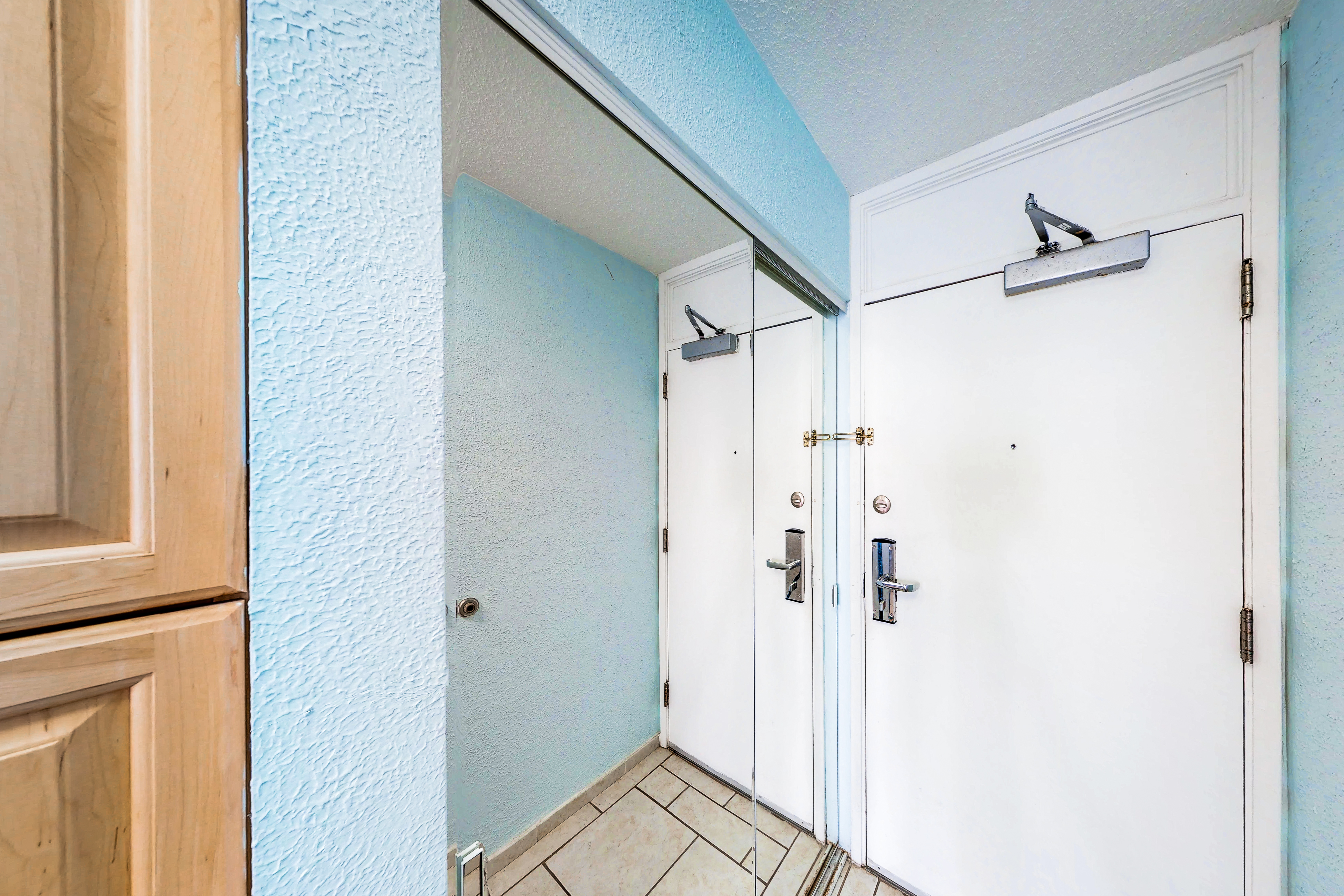 Daytona Beach Condo 905011 Daytona Beach Condo 905011
