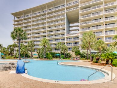 Stunning Views from this 2 Bedroom High Rise Condo in Destin