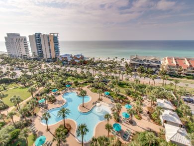 Stunning Views from this 2 Bedroom High Rise Condo in Destin