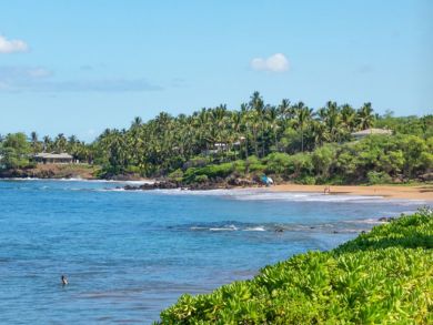 Oceanfront Maui Vacation Rental with Three Bedrooms