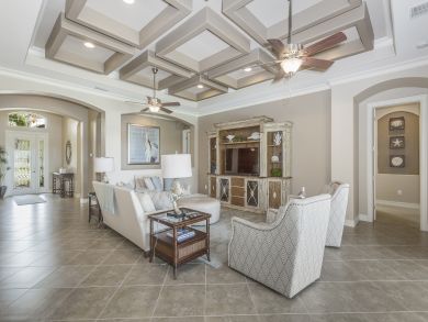 Naples Home 905042