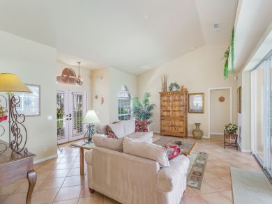 Naples Home 905045