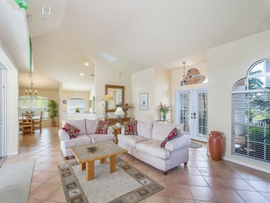 Naples Home 905045