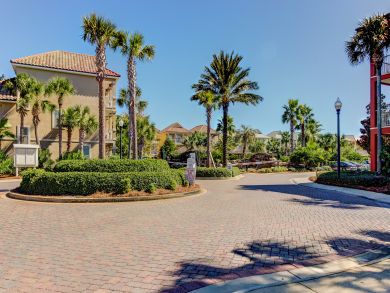 Destin Four Bedroom Rental Home Sleeps 12