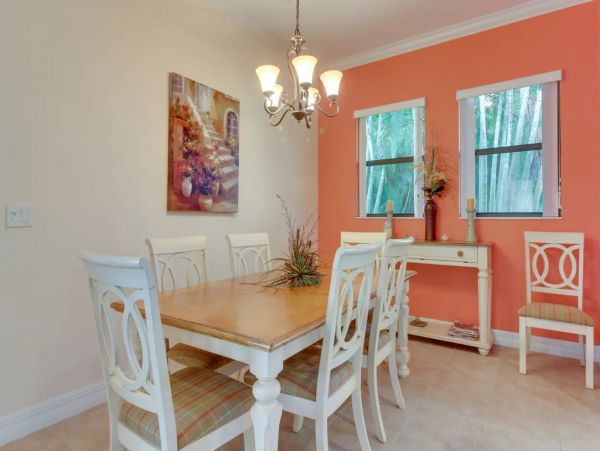 Four Bedroom Home in Naples with Private Pool and Spa