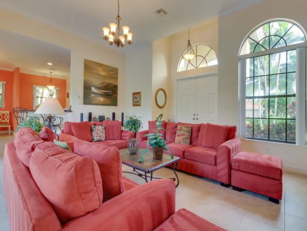 Four Bedroom Home in Naples with Private Pool and Spa