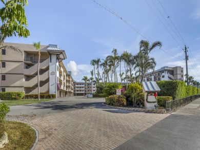 Naples Condo 905058
