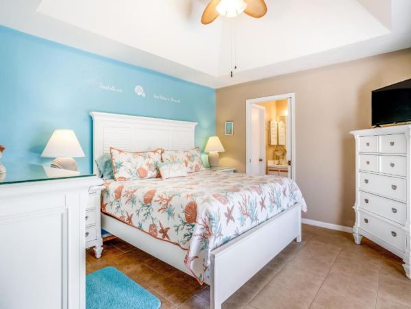 Naples Vacation Rental with Pool