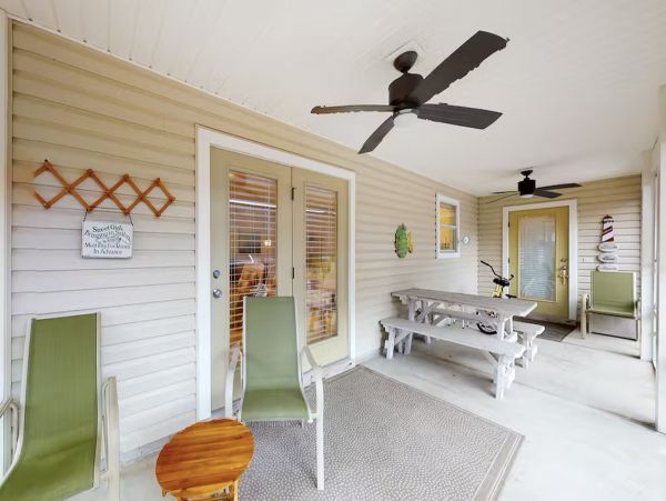 Destin Vacation Home Sleeps Ten Guests