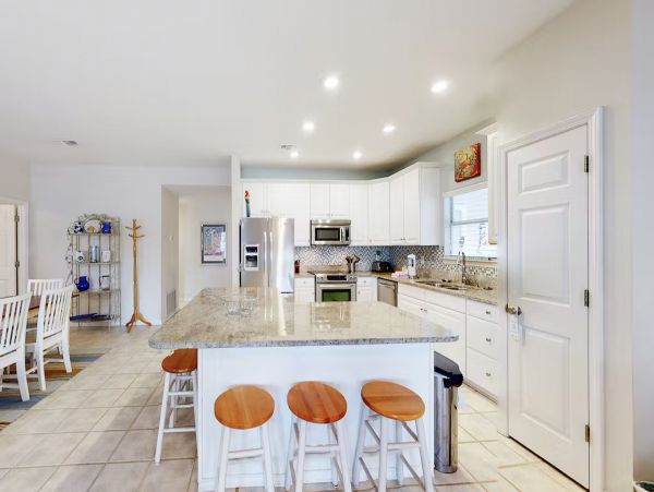 Destin Vacation Home Sleeps Ten Guests