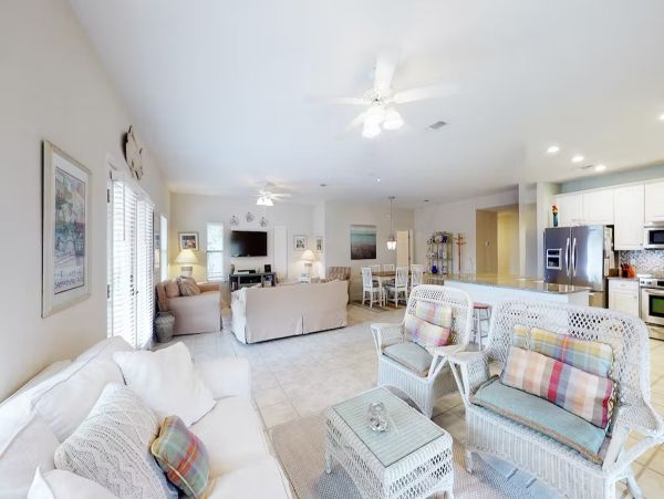 Destin Vacation Home Sleeps Ten Guests