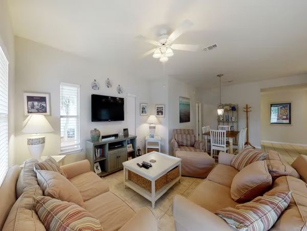 Destin Vacation Home Sleeps Ten Guests