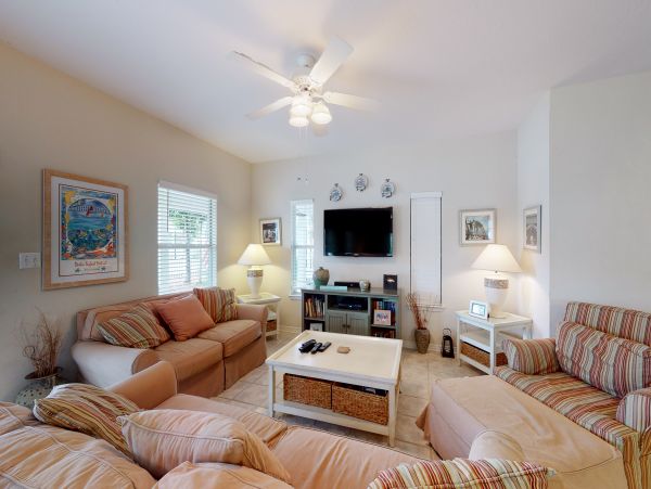 Destin Vacation Home Sleeps Ten Guests