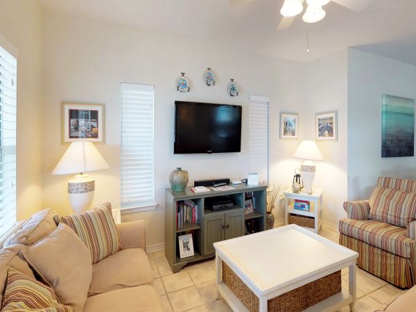 Destin Vacation Home Sleeps Ten Guests