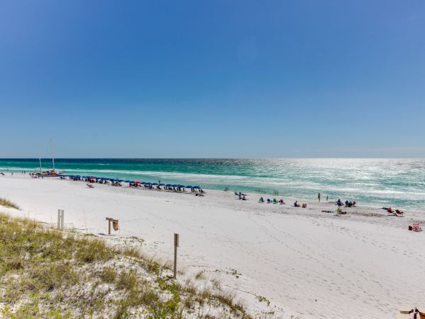 Destin Vacation Home Sleeps Ten Guests