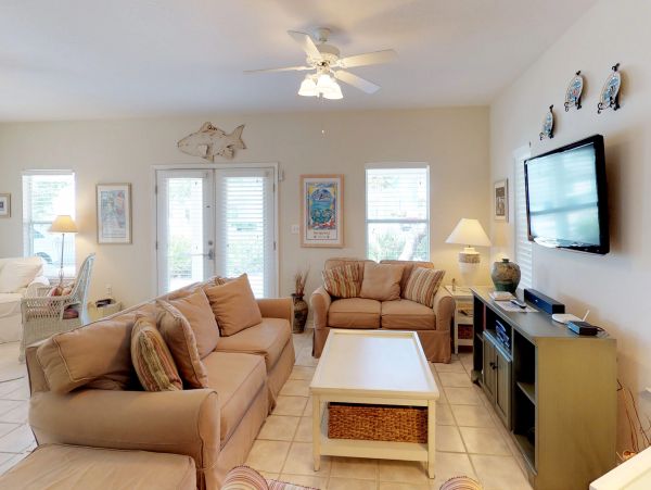Destin Vacation Home Sleeps Ten Guests