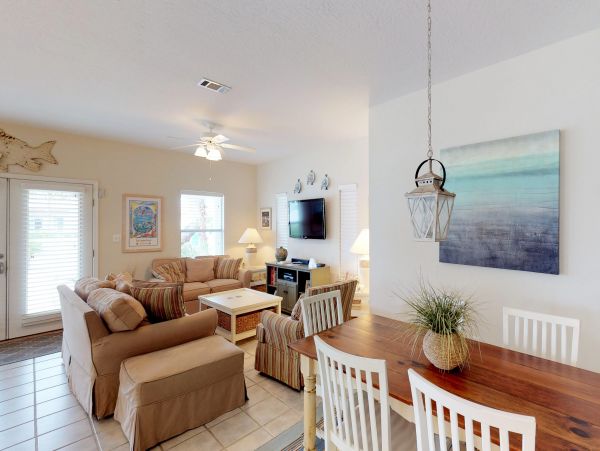 Destin Vacation Home Sleeps Ten Guests