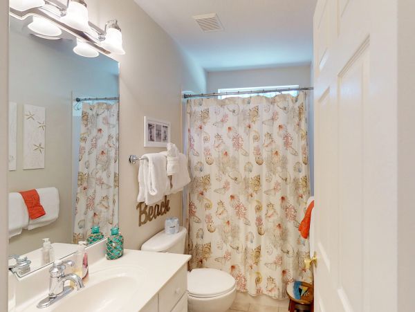 Destin Vacation Home Sleeps Ten Guests