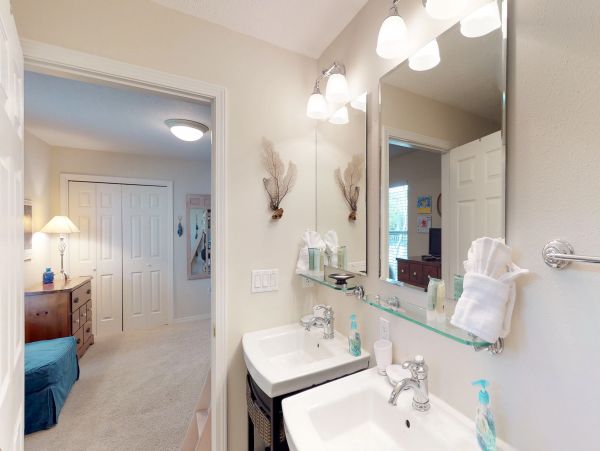 Destin Vacation Home Sleeps Ten Guests