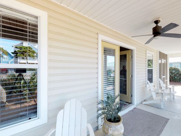 Destin Vacation Home Sleeps Ten Guests