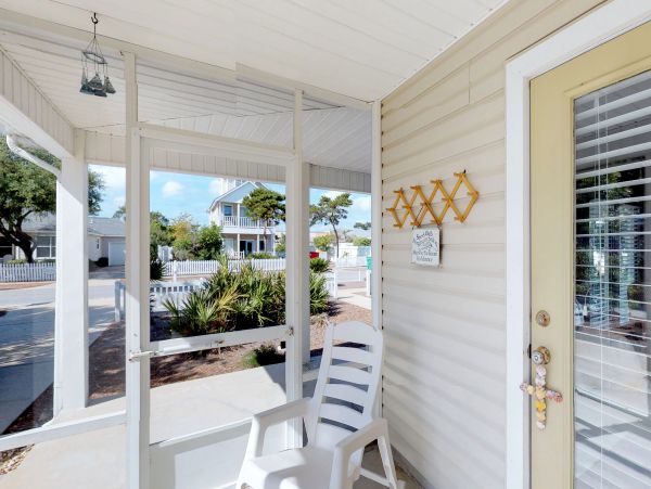 Destin Vacation Home Sleeps Ten Guests