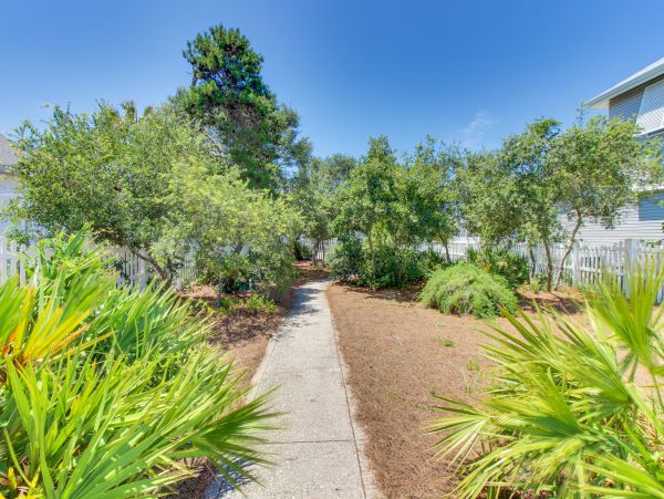 Destin Vacation Home Sleeps Ten Guests