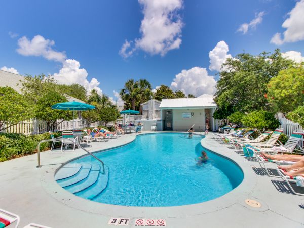 Destin Vacation Home Sleeps Ten Guests