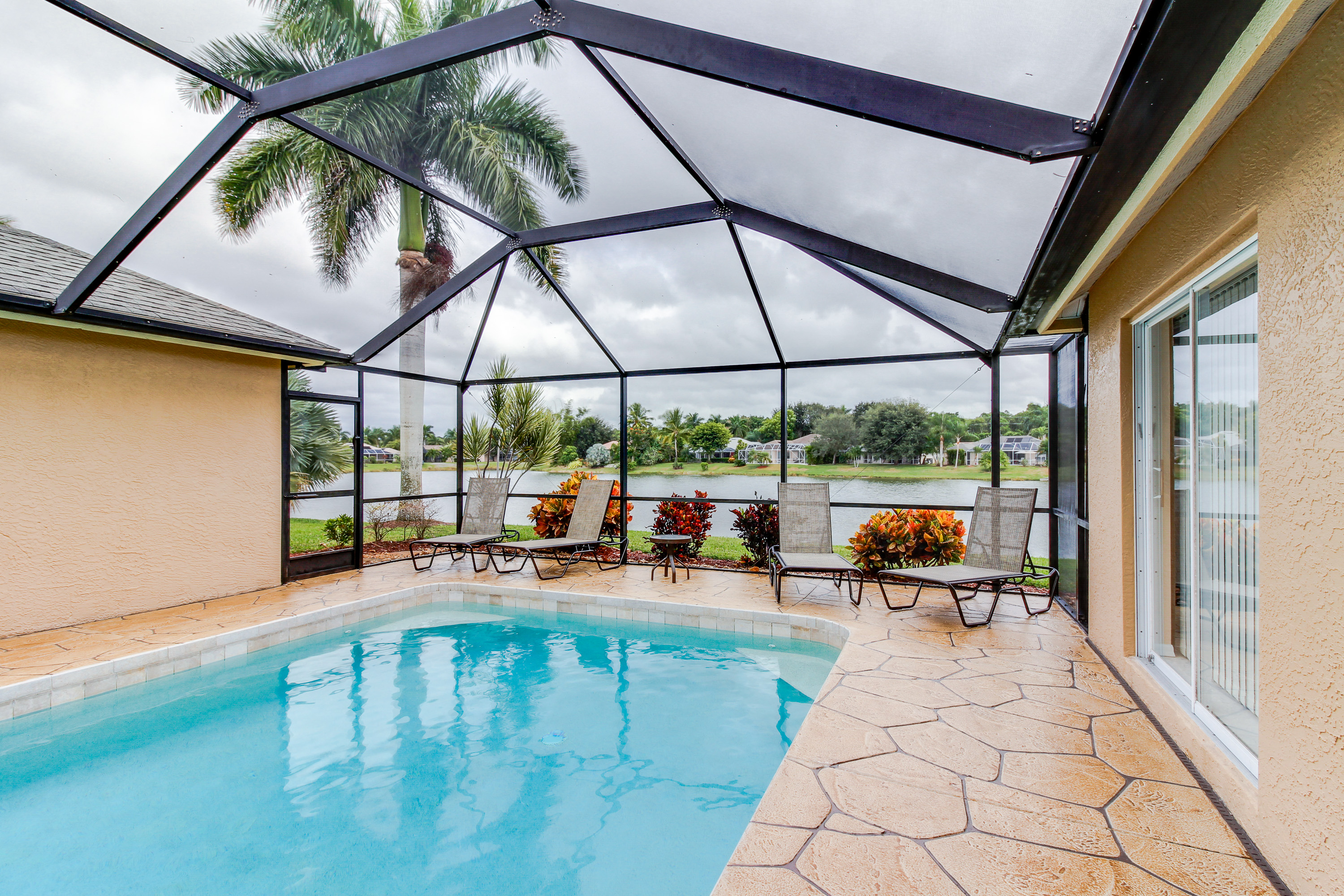 Naples Home 905071