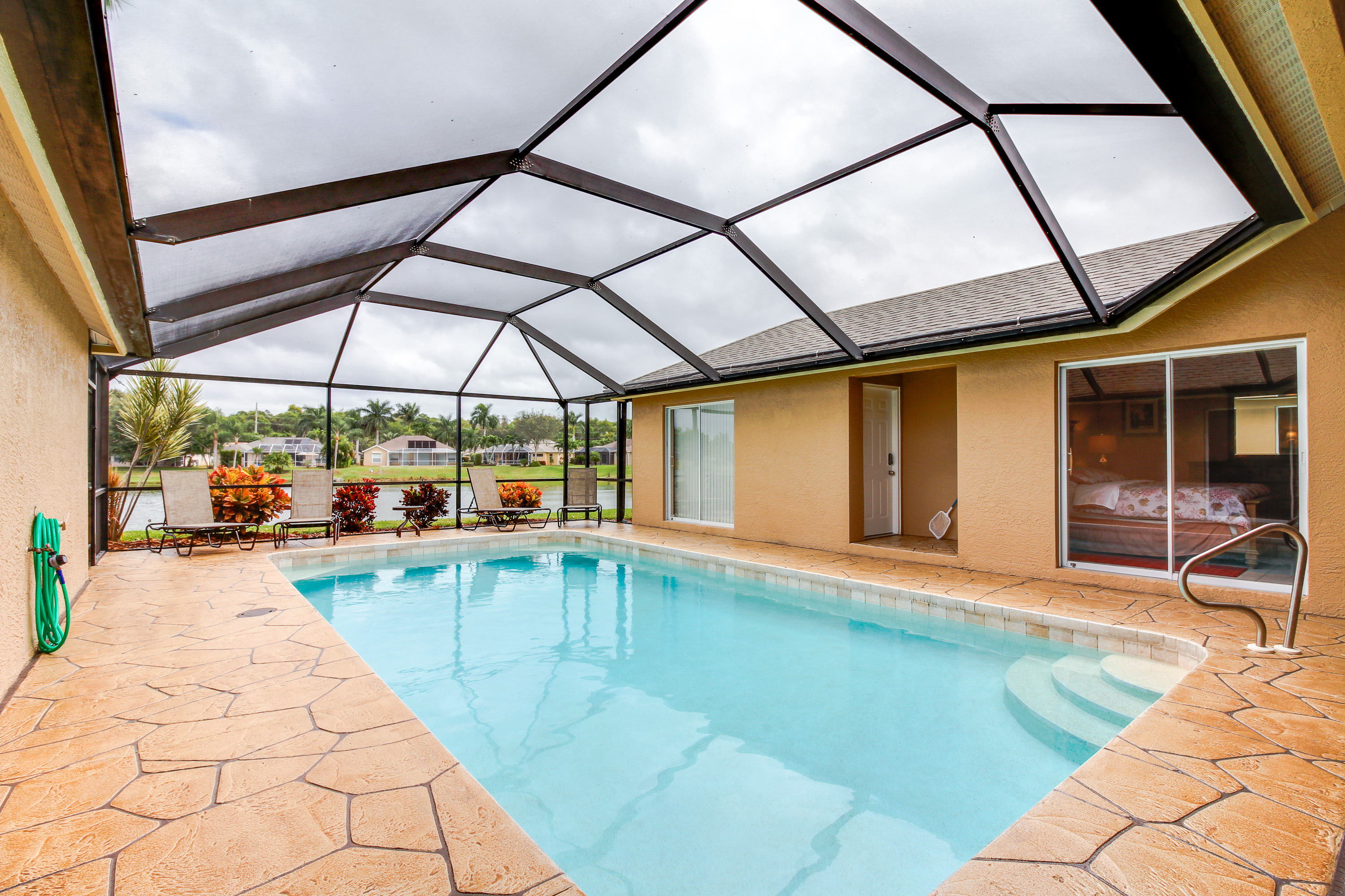 Naples Home 905071
