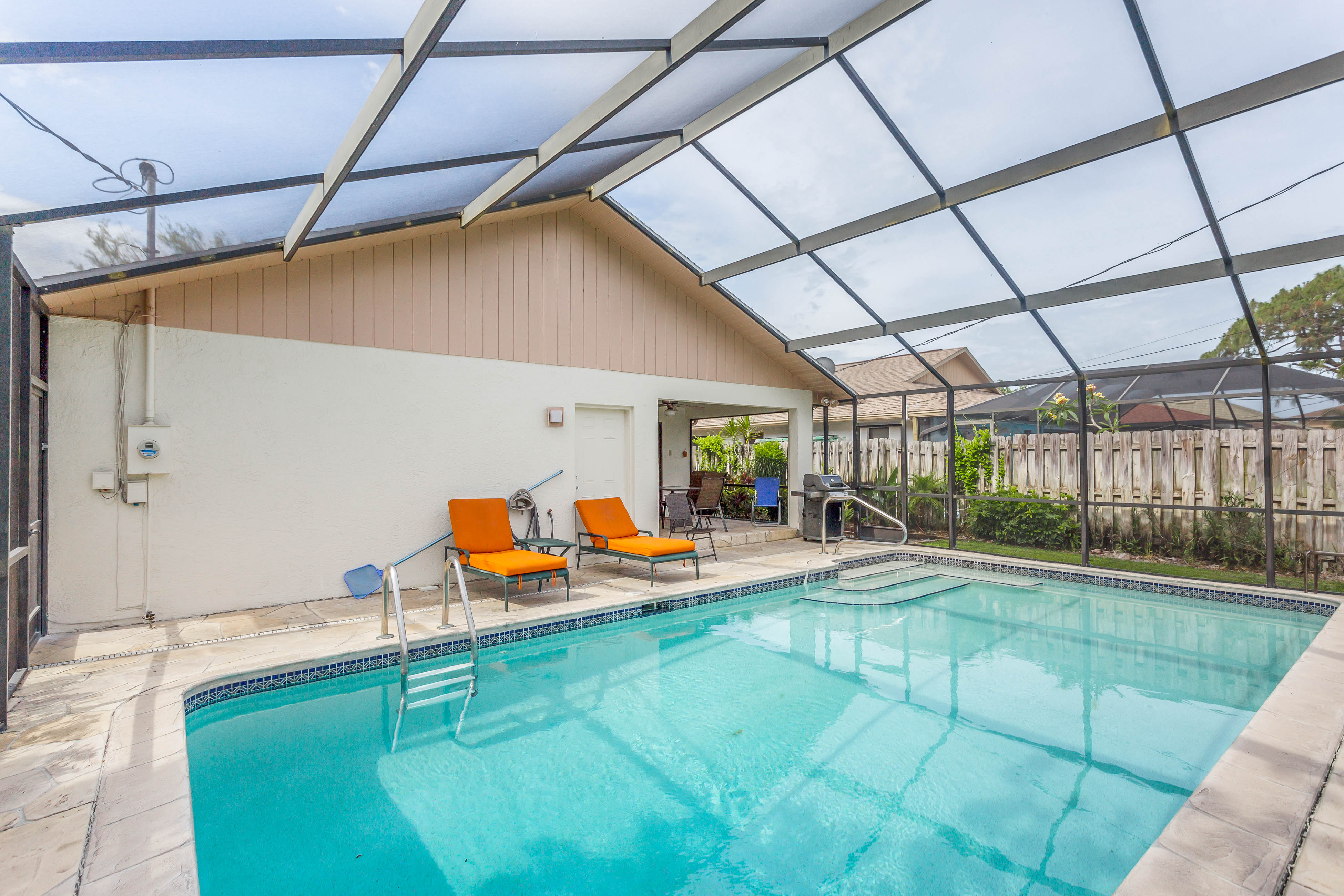 Naples Home 905073