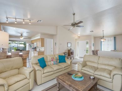Naples Home 905073