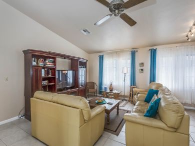Naples Home 905073