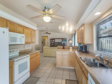 Naples Home 905073