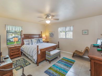 Naples Home 905073