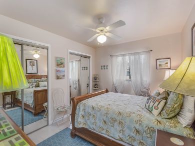 Naples Home 905073