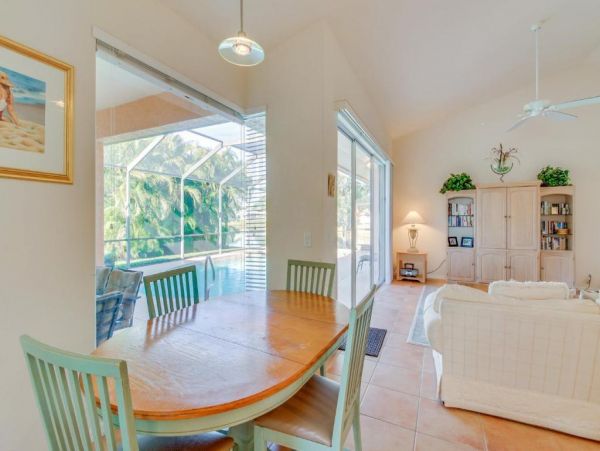 Great View Vacation Home Naples, Pool & Location