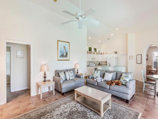 Great View Vacation Home Naples, Pool & Location