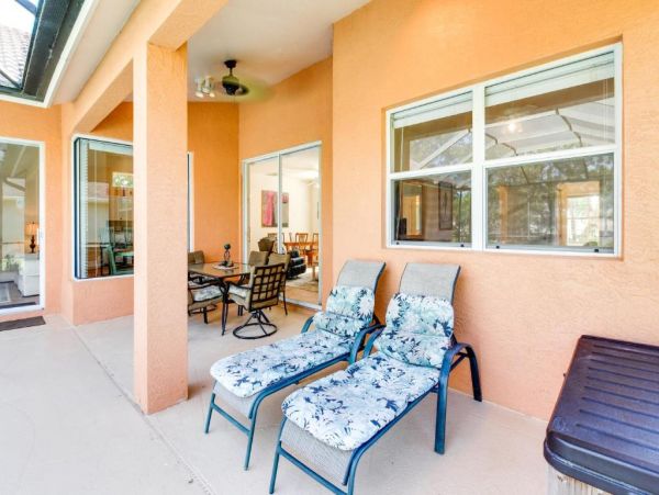 Great View Vacation Home Naples, Pool & Location