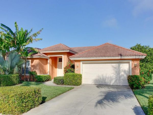 Great View Vacation Home Naples, Pool & Location