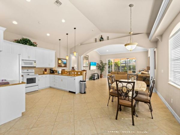 Beautiful Naples Home with 3 Bedrooms & Private Pool