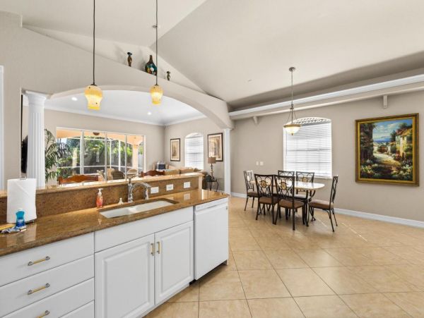 Beautiful Naples Home with 3 Bedrooms & Private Pool