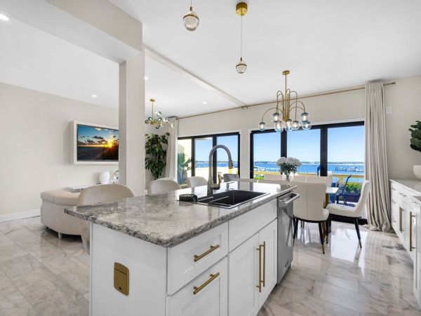 Navarre Beach Waterfront Rental - Florida Vacation Townhome