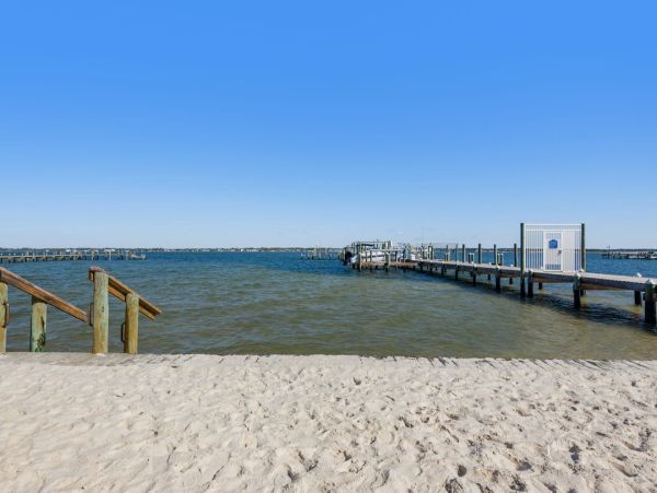 Navarre Beach Waterfront Rental - Florida Vacation Townhome