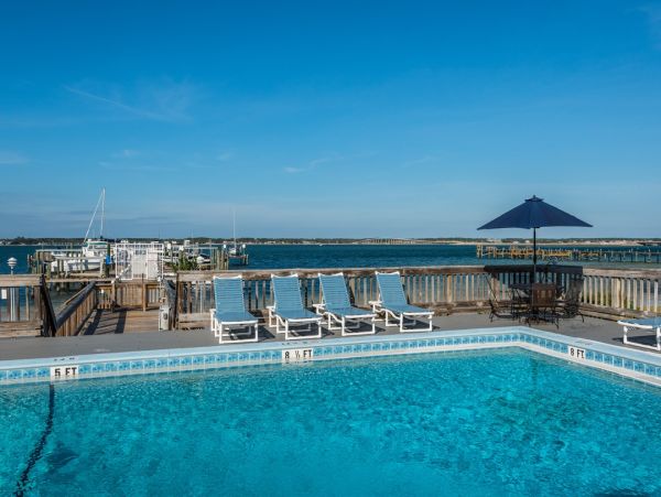 Navarre Beach Waterfront Rental - Florida Vacation Townhome