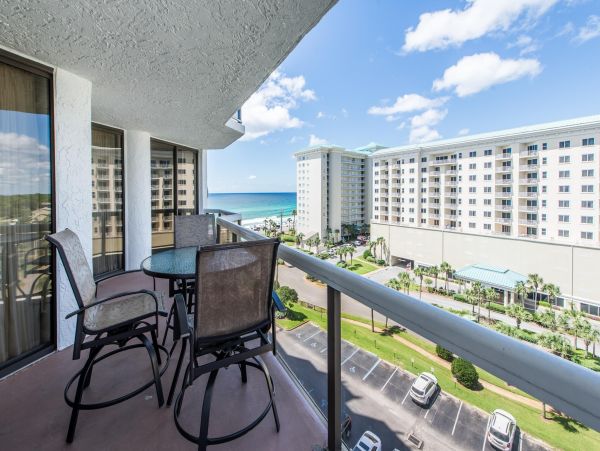Gulf Views Miramar Vacation Condo Three Bedrooms Sleeps 8