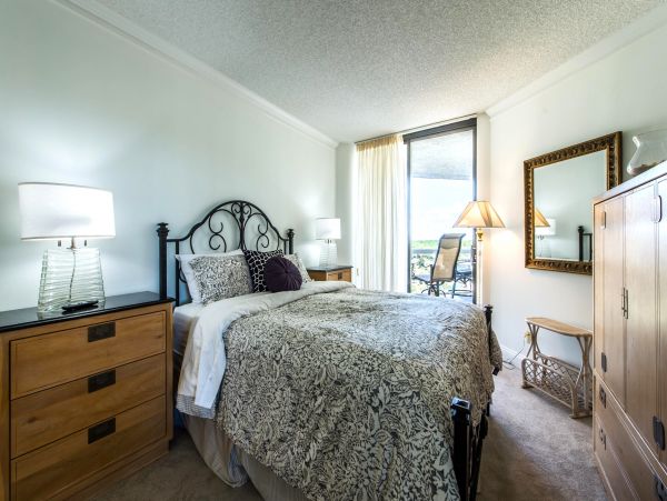 Gulf Views Miramar Vacation Condo Three Bedrooms Sleeps 8