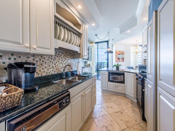 Gulf Views Miramar Vacation Condo Three Bedrooms Sleeps 8