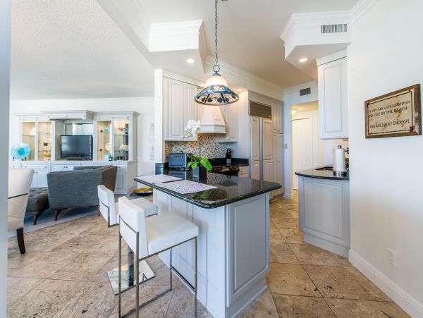 Gulf Views Miramar Vacation Condo Three Bedrooms Sleeps 8
